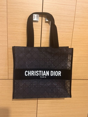 Dior Beauty τσάντα με πλέγμα και μοτίβο Cannage καινούργια, μαύρη