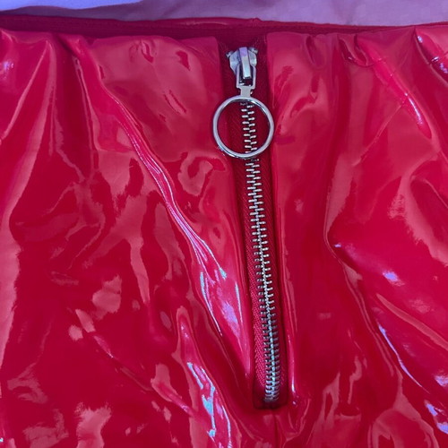 Judah club red vinyl leggings size M new