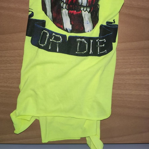 De Bezz unisex sleeveless shirt XL,L bright yellow with "Live free or Die" print new