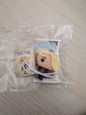 Φιγούρα Sanji Kinder Joy One Piece με κάρτα και σχοινάκι