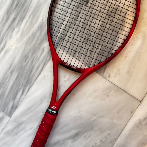 Yonex Vcore 98 16x19 tennis racket used, 285 gr L2