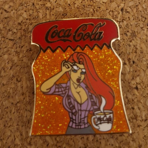 Coca Cola pin like new