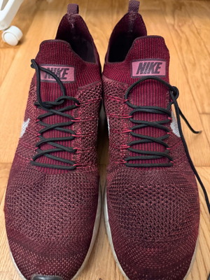 Nike athletic shoes like new, size 47.5, brown and red