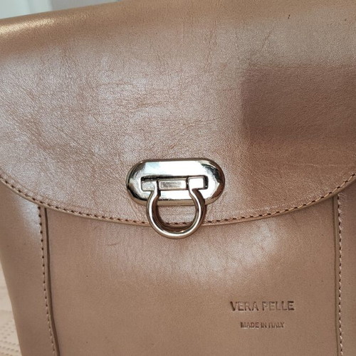 Leather crossbody bag like new, beige
