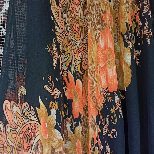 Floral Dress Mystery new, size XL, polyester and cotton lining