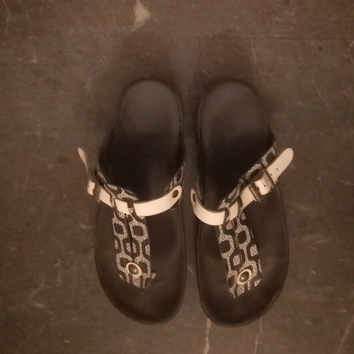 Flatforms leather like new, size 40/41, black and white