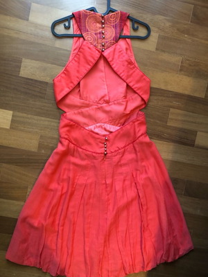 Observe coral midi dress like new, 55% silk, open back, M–L