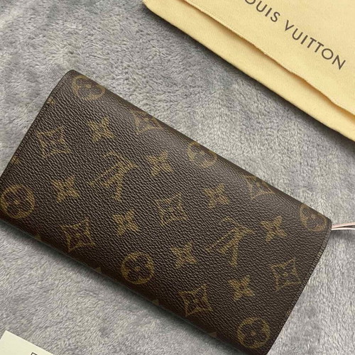Louis Vuitton Emilie Wallet Monogram Canvas Rose Ballerine like new