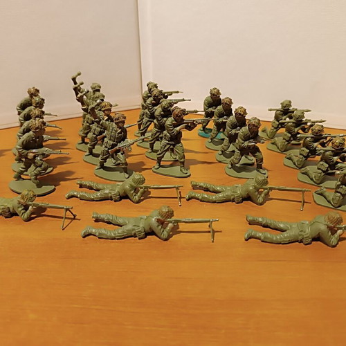 Airfix Modern German Infantry 1/32 figures used, set of 30