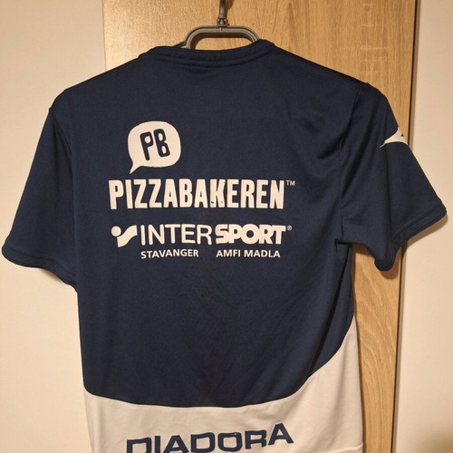 Vintage Viking FC Blue Diadora Football Shirt like new, size 140