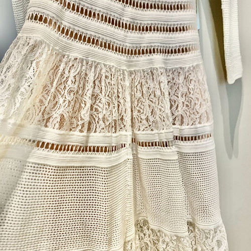 Mid Length White Dress Large Like New with Lining