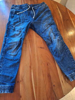 Bershka Denim Day Denim Jogger Fit jeans, size L / 34, blue denim