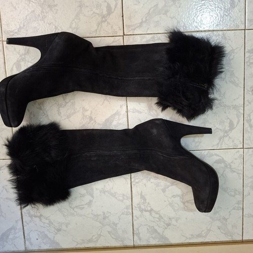 Prada black suede boots size 41 like new with fur detail