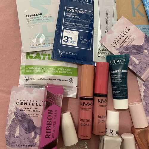 Makeup wholesale set new with Nyx, Gisou, Too Faced and Korean skincare samples