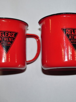 Set of 2 retro metal enamel mugs new, 350 ml