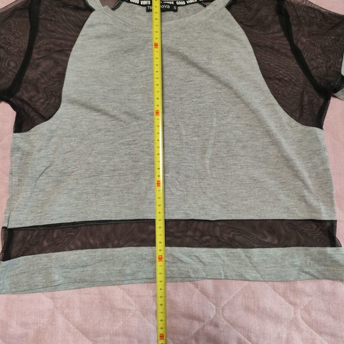 Short Sleeve Shirt used, size S, black and gray
