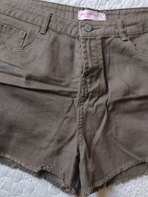 Khaki shorts Pink Woman size M like new, denim