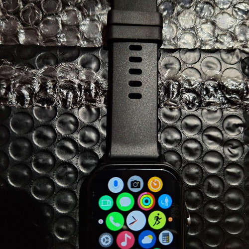 Smartwatch sport style new with Bluetooth and fitness features