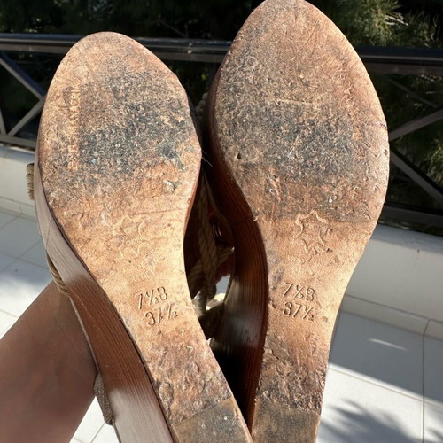BCBG Max Azria wooden platform sandals with rope laces size 38 like new