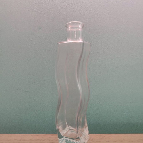 Vase like new with narrow opening, can be used as bottle