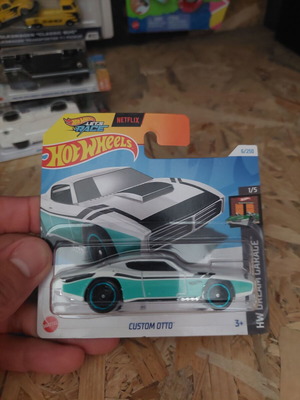 Hot Wheels Custom Otto toy car
