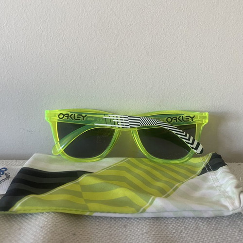 Oakley Frogskins sunglasses used, translucent acid neon green frame