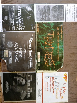 Συλλεκτικά εισιτήρια από ΤΡΥΠΕΣ και Γιάννη Αγγελάκα μεταχειρισμένα, 9 τεμάχια