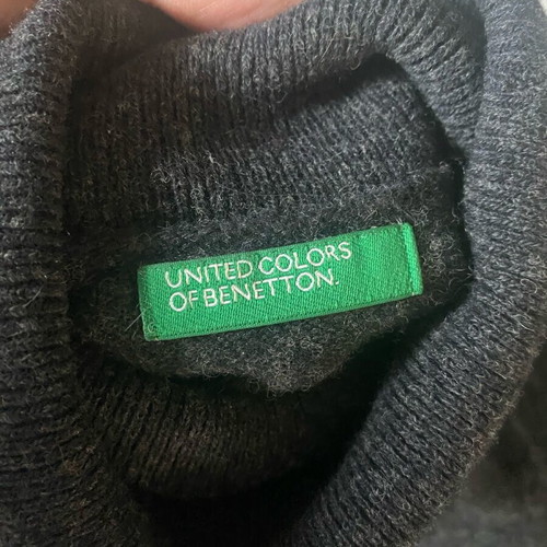 Benetton wool short-sleeve turtleneck sweater gray like new
