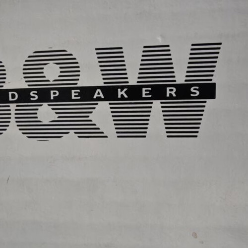 B&W CWM 6i Wall Speakers like new with excellent sound