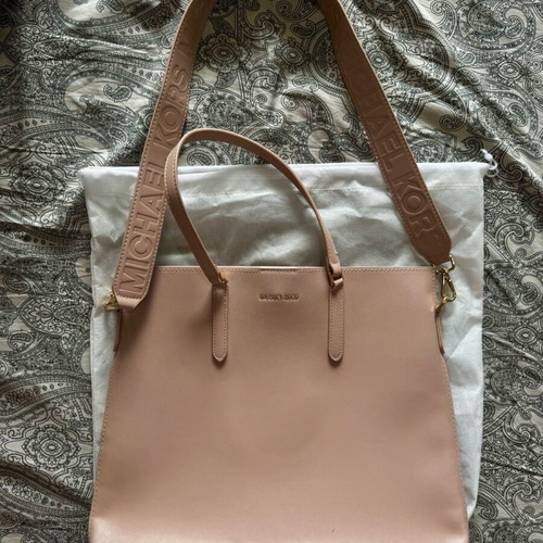 Michael Kors shoulder tote new, nude pink and beige
