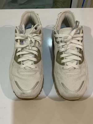 Nike Air Max men's athletic shoes, white, size 42