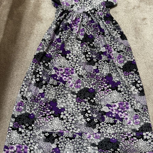 Women's Floral Tank Top like new, size S/M, purple and gray