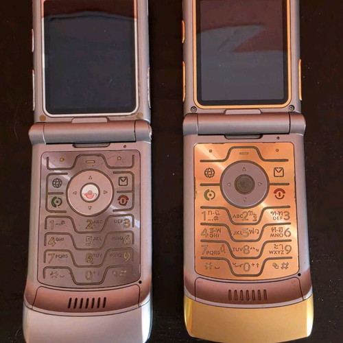Motorola V3 & V3i Dolce Gabbana Edition phones used for parts