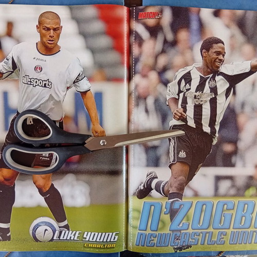 Match Football Magazine Issue 4-10/10/2005 like new with Chelsea Essien poster