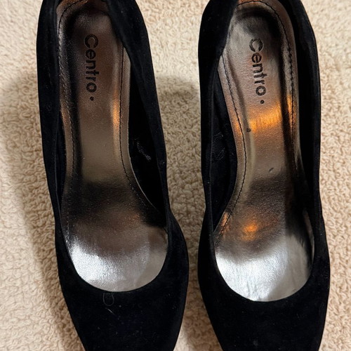 Centro black high heel pumps with rhinestones size 39 used
