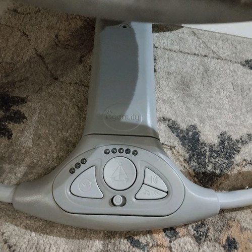 Ingenuity bouncer used with music and white noise