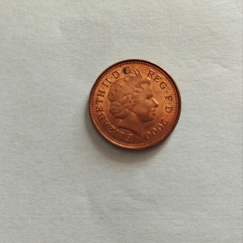 Collectible coin England 1 penny 2000 like new