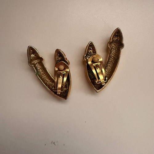 Impressive snake necklace and clip-on earrings set, gold tone