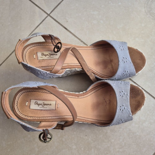 Pepe Jeans London platform espadrilles size 39 used, pacific blue floral