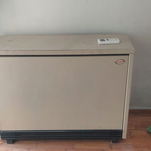 Thermostatic accumulators used, set of four with fire bricks