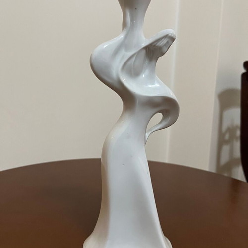 Waaman LTD Woman Figurine with Pitcher like new