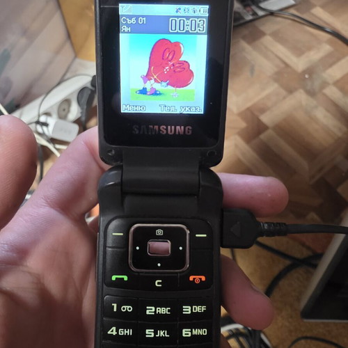 Samsung SGH-M310 flip phone used, retro classic