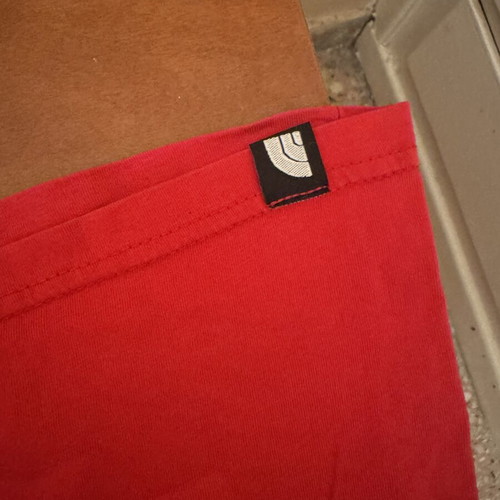 The North Face T-shirt used, size M, red