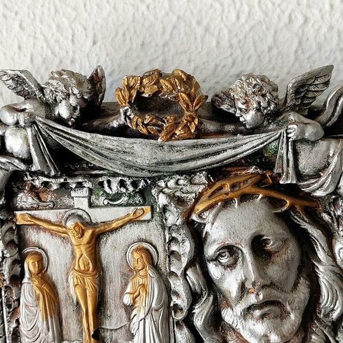 Religious embossed wall plaque Crucifixion and Jesus like new