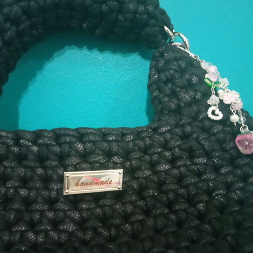 Handmade knitted bag with tubular yarn black