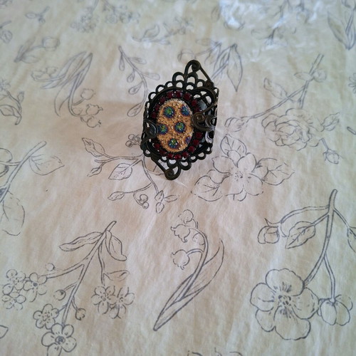 Artwear Dimitriadis ring like new with unique design