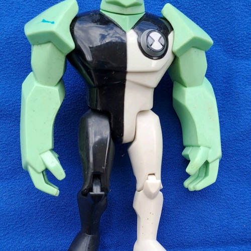 Ben 10 figure used