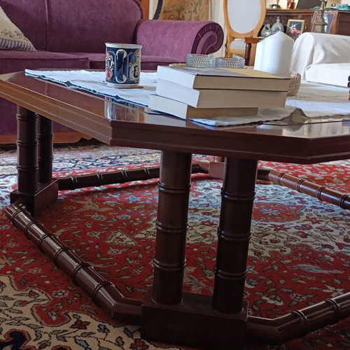 Walnut coffee table Leonidas Varagkis like new, 110x110x43 cm