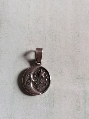 Silver 925 pendant with embossed moon and stars new