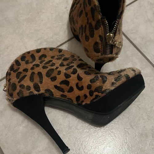 Stefania leopard print ankle boots new, size 38, 11cm heel